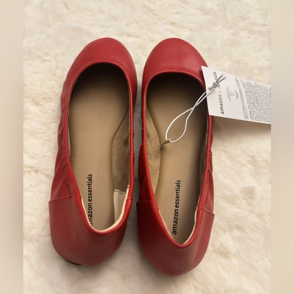 Amazon Essentials Vibrant Red Ballet Flats - Picture 5 of 8